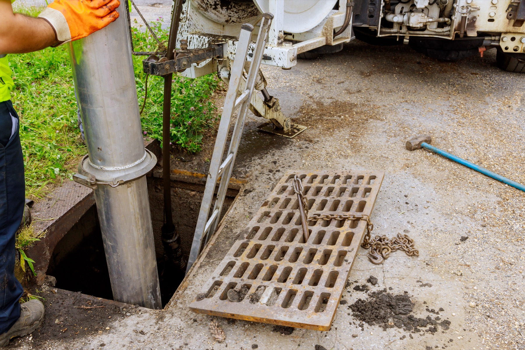 Drain and sewer service